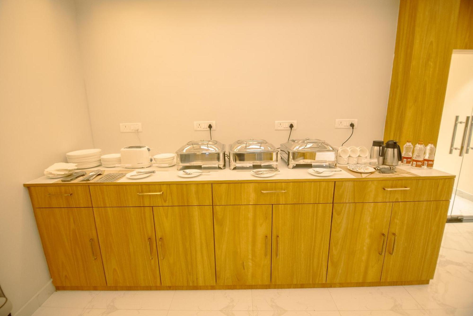 Hotel Dc Star 콜카타 외부 사진