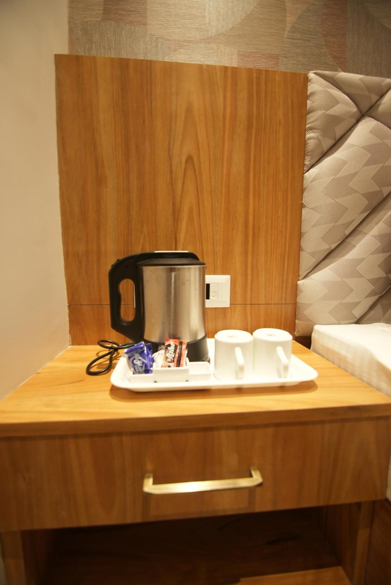 Hotel Dc Star 콜카타 외부 사진
