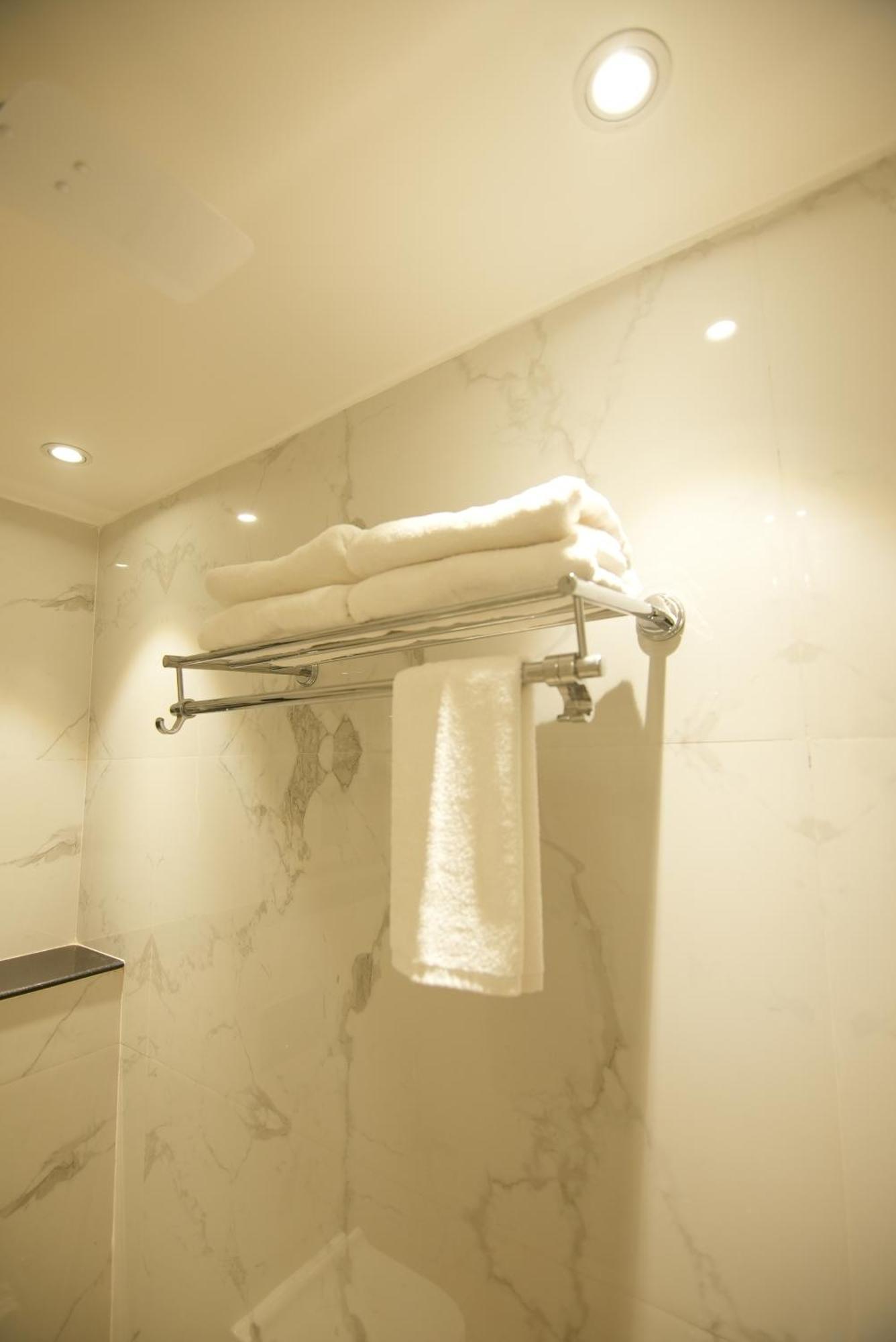 Hotel Dc Star 콜카타 외부 사진