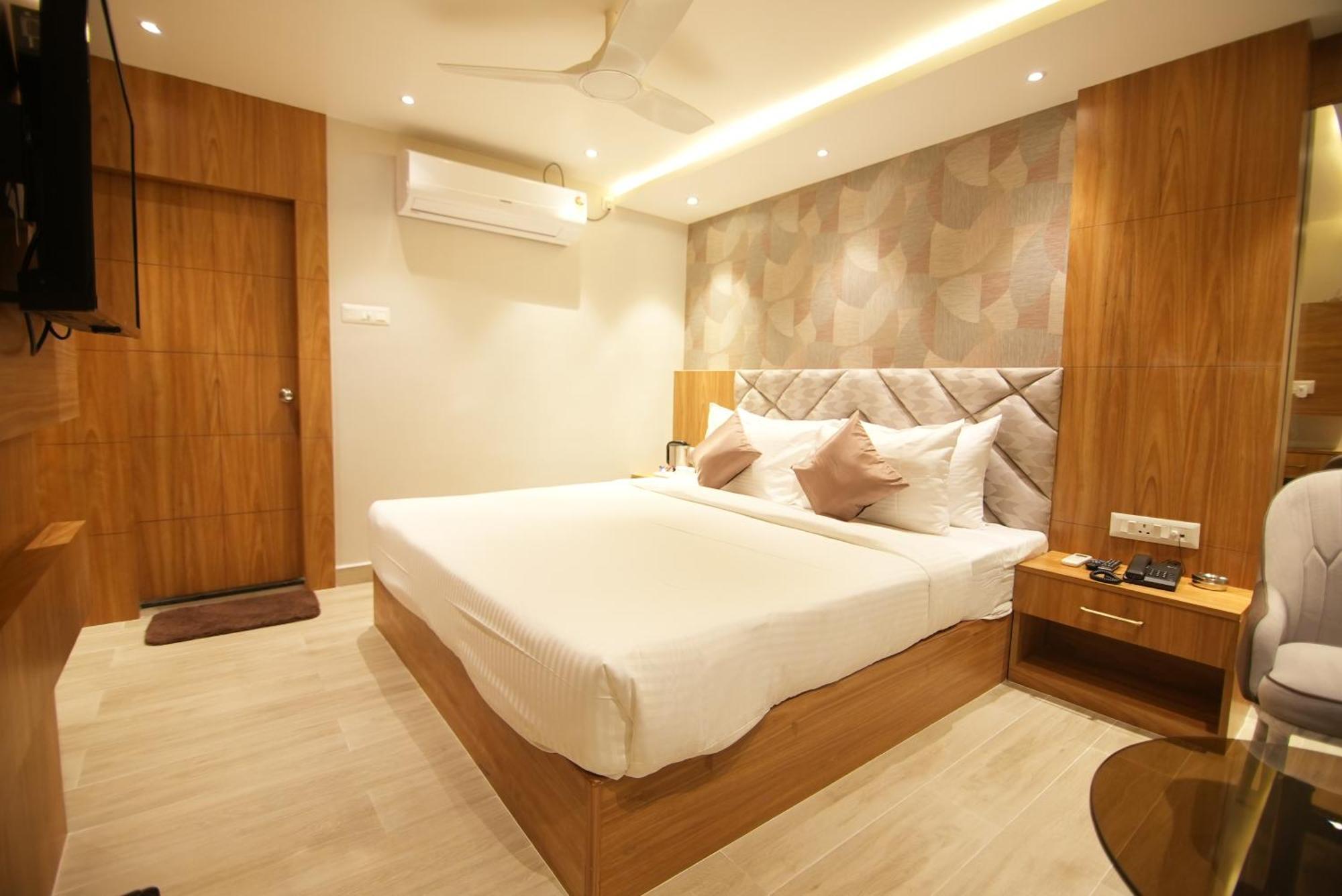 Hotel Dc Star 콜카타 외부 사진