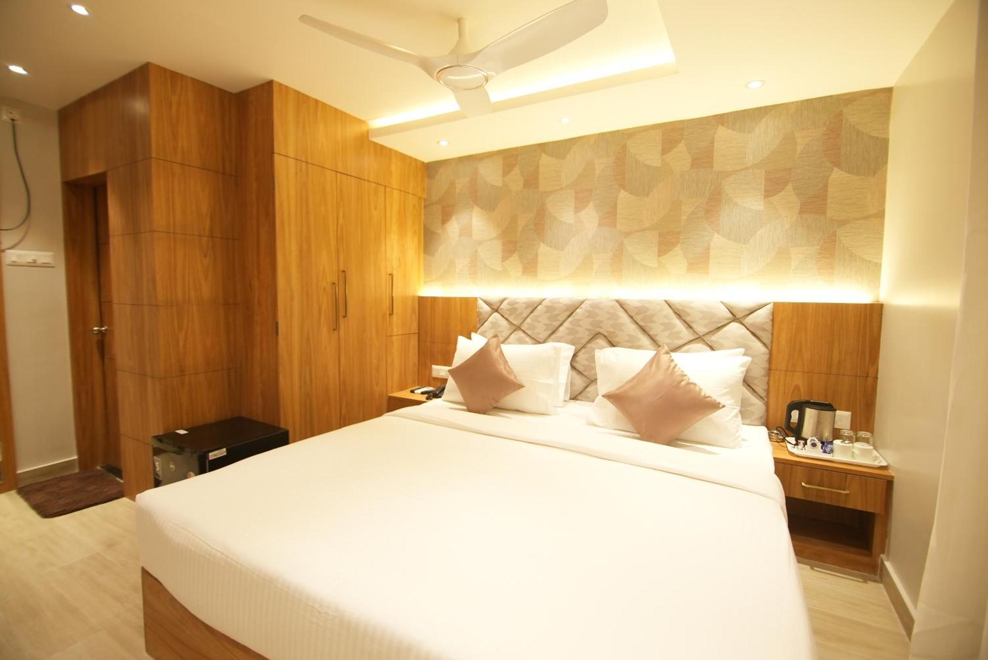 Hotel Dc Star 콜카타 외부 사진