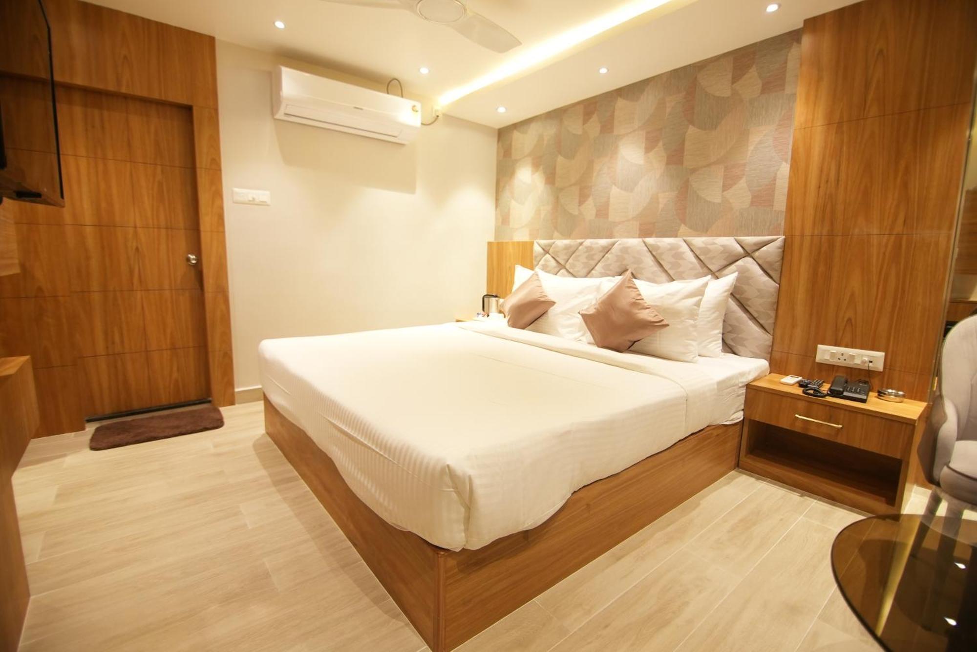 Hotel Dc Star 콜카타 외부 사진