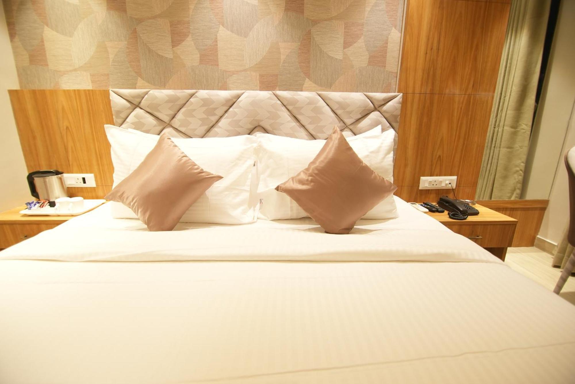 Hotel Dc Star 콜카타 외부 사진